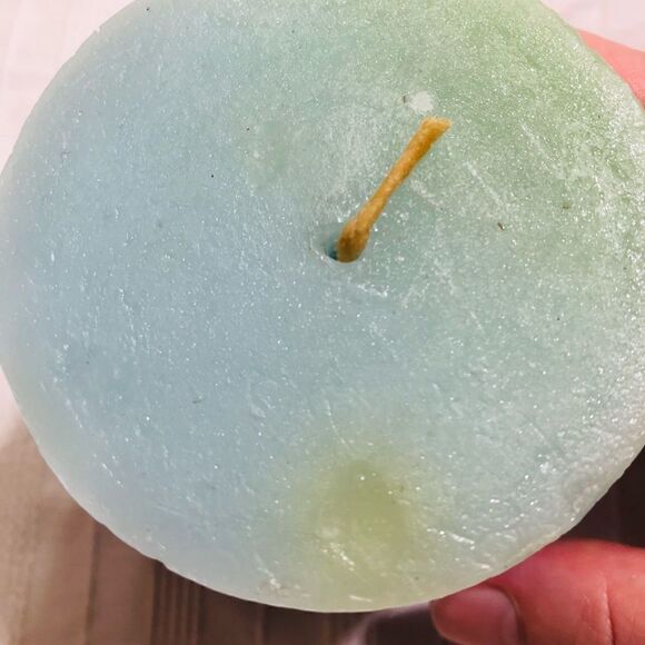 Handcrafted Timber Scented Candle (Blue) - Picture 10 of 12